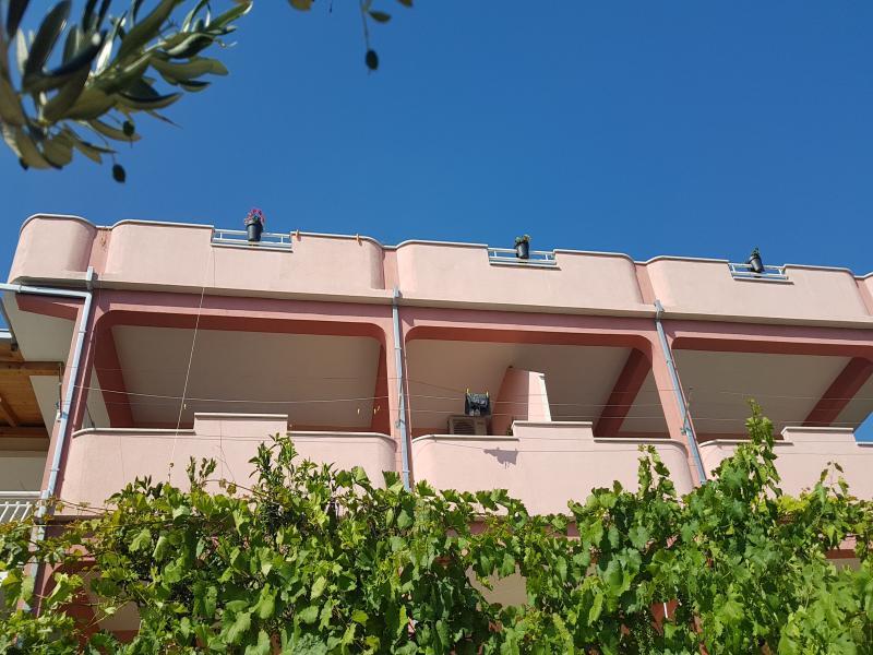 Apartments Coko Omiš Exterior foto