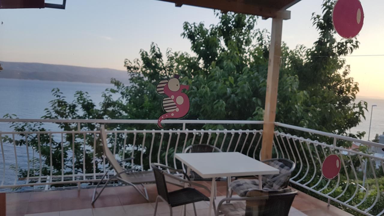 Apartments Coko Omiš Exterior foto